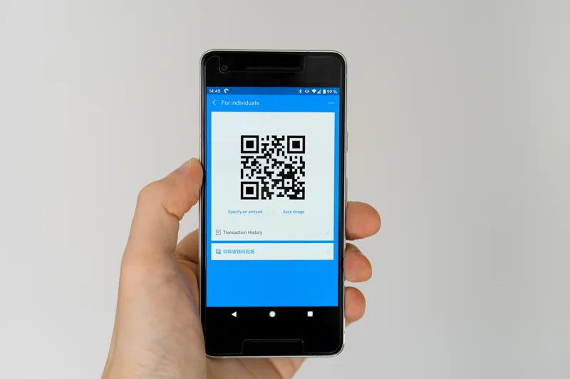Schermo cellulare con qr code